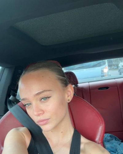 Kyla Dodds showcases stylish look