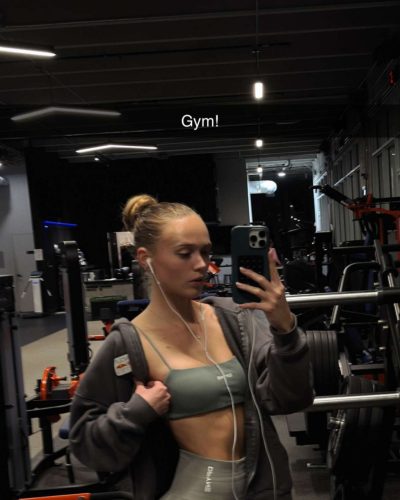 Kyla Dodds stuns in jacket at Instagram post 2026