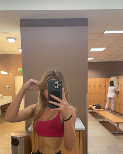 Kyla Dodds showcases stylish look