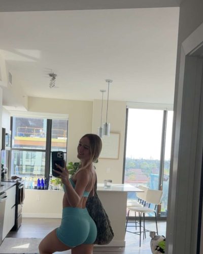 Kyla Dodds turns heads in stylish look