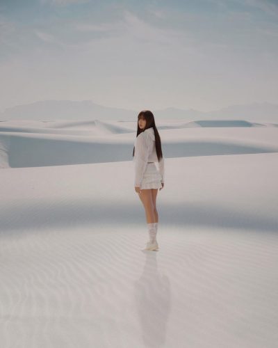 Lalisa Manobal showcases stylish look