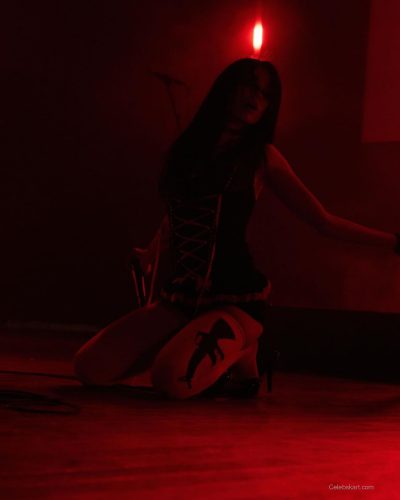 Maggie Lindemann showcases stylish look