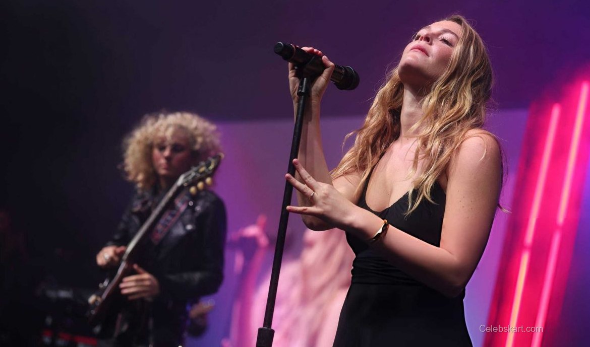 Maggie Rogers at Resonator Awards LA, January 2026 2