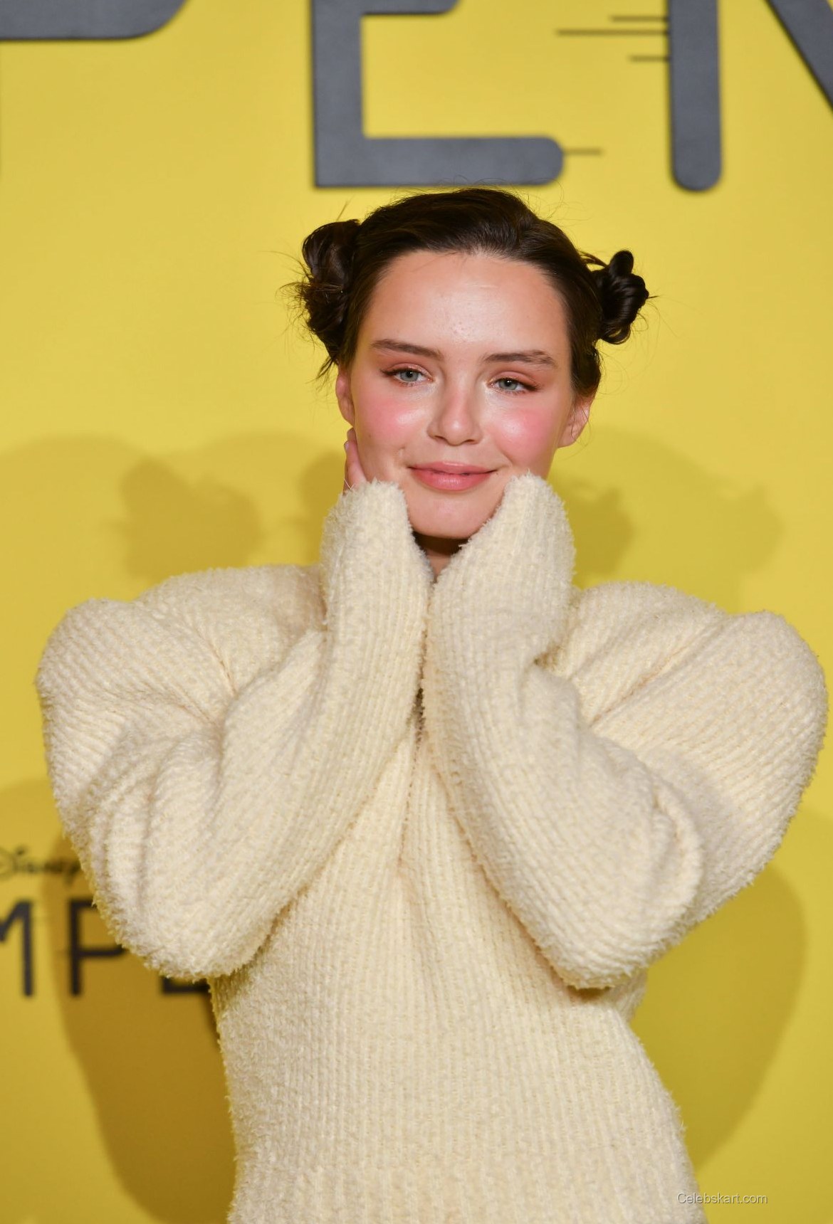 Mallory Wanecque At Jumpers Premiere Paris February 2026 3