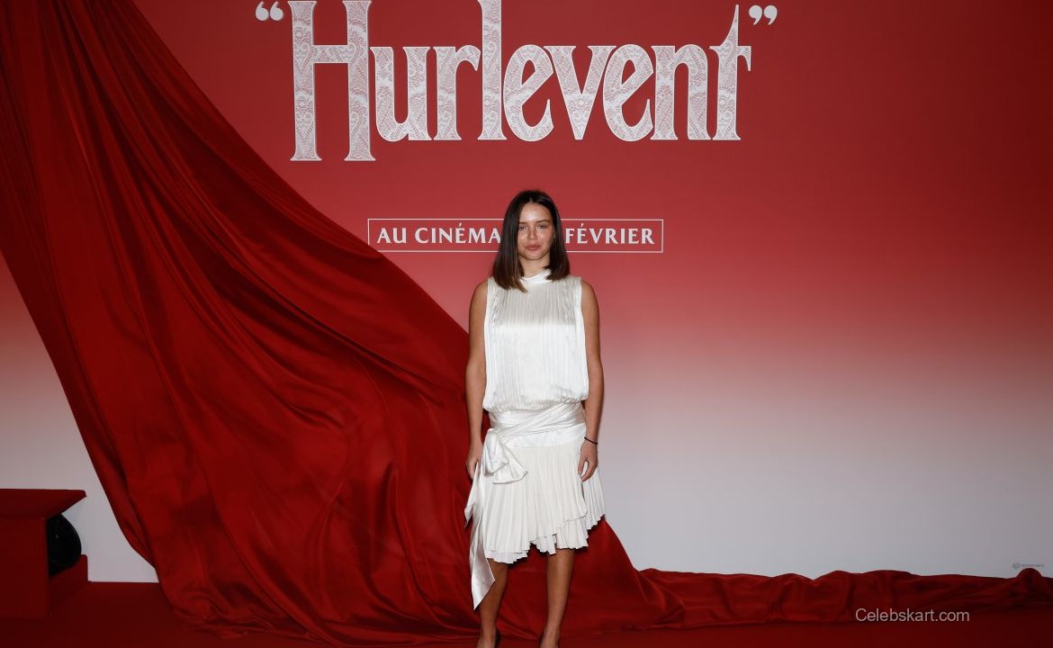 Mallory Wanecque at Paris Premiere, February 2026 4