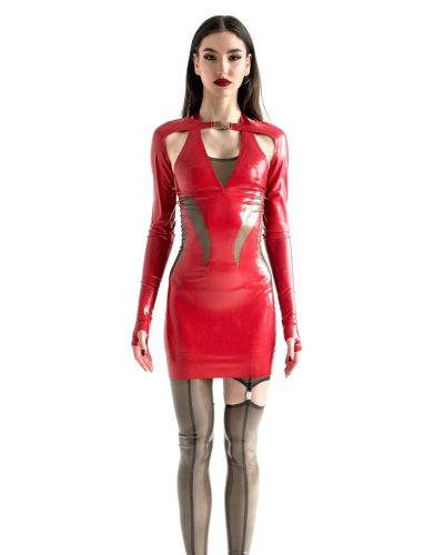 Mary Maylin showcases stylish look