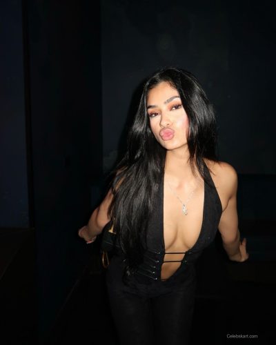 Naaz Torbati wearing stylish look at Instagram post 2026