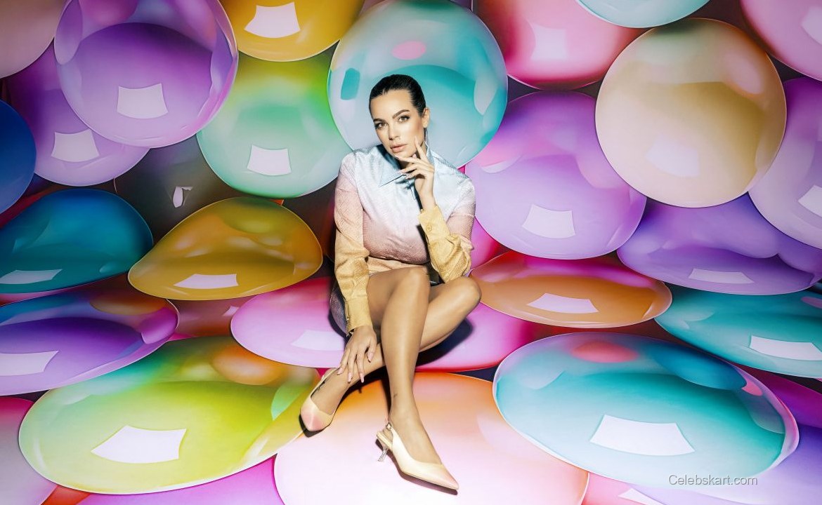 Nadine Mirada Humanic Campaign Spring 2026 3