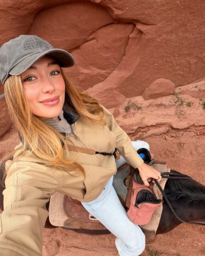 Penny Lane spotted in stylish look during Instagram post