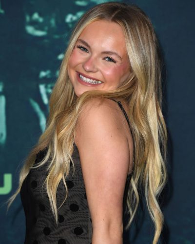 Pressley Hosbach showcases stylish look