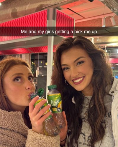 Rachel Pizzolato showcases stylish look