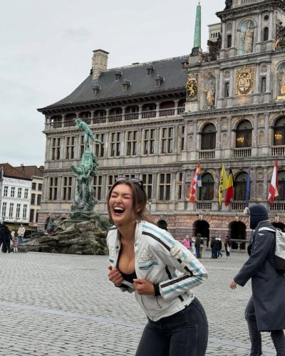 Rachel Pizzolato turns heads in stylish look