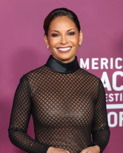 Salli Richardson looks stunning in stylish look