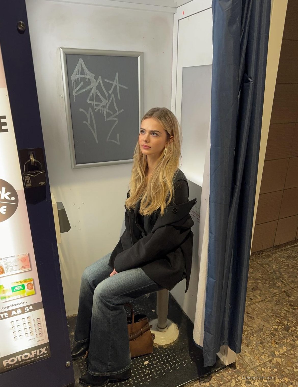 Sara Crumbleleg Instagram Photos February 2026 3