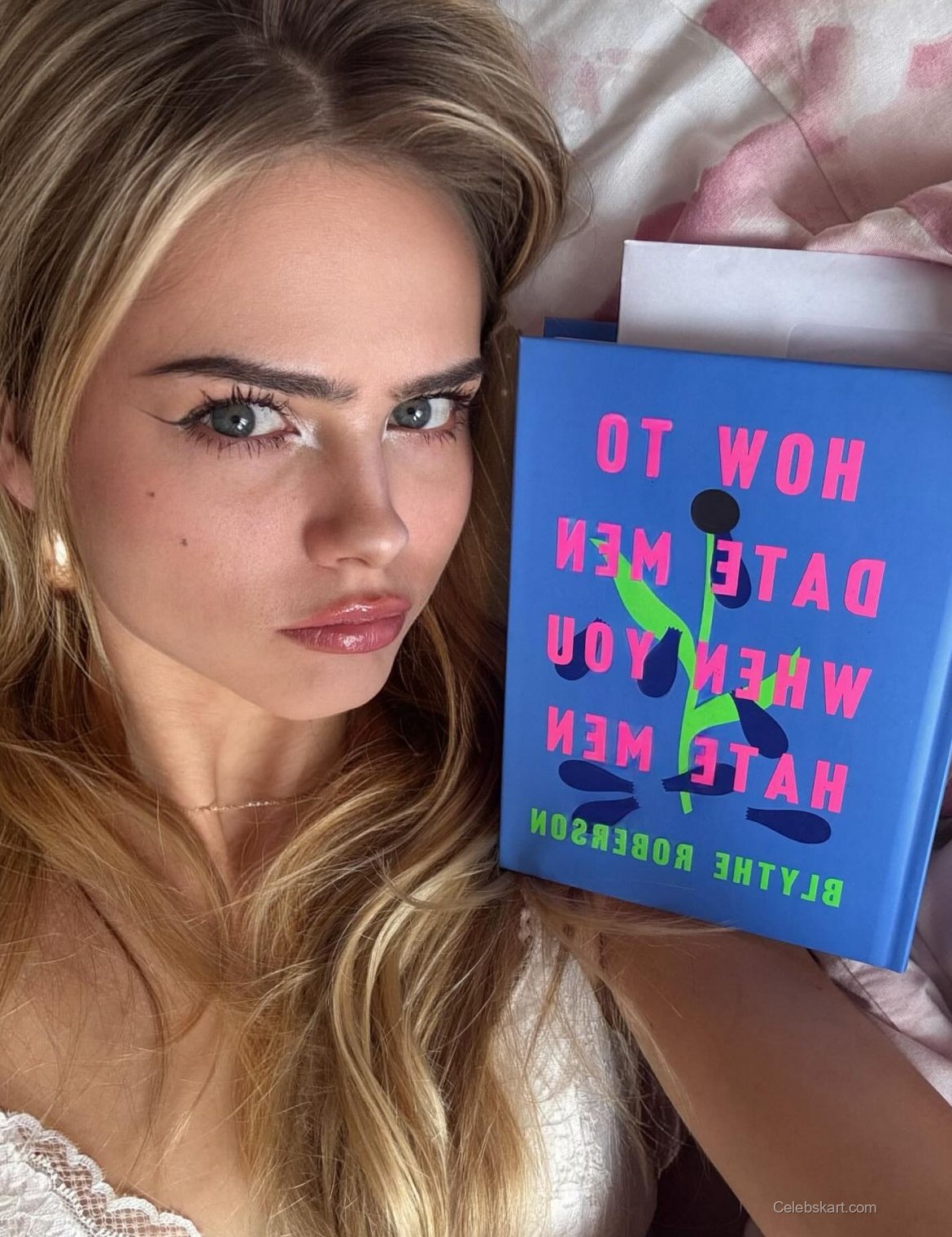 Sara Crumbleleg Instagram Photos, January 2026 6