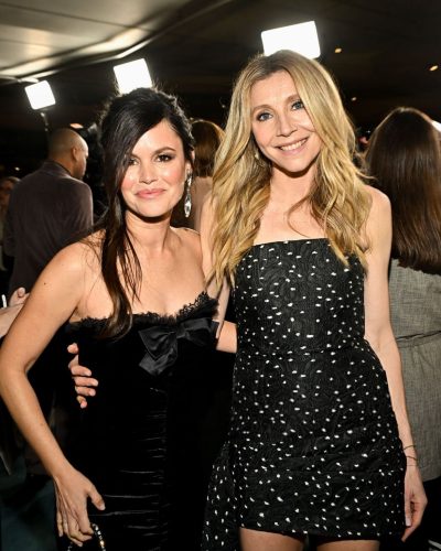 Sarah Chalke showcases stylish look