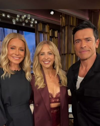 Sarah Michelle stuns in stylish look at Instagram post 2026