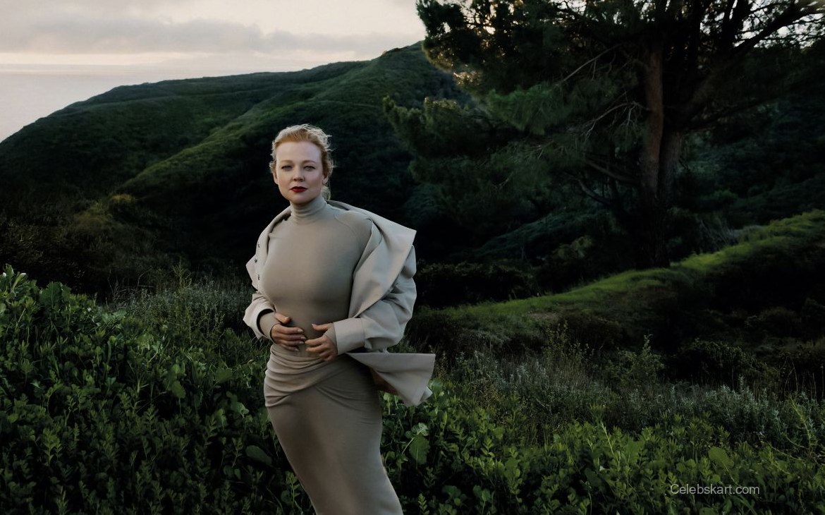 Sarah Snook Vogue China Feature, February 2026 11
