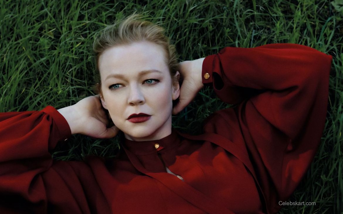 Sarah Snook Vogue China Feature, February 2026 13