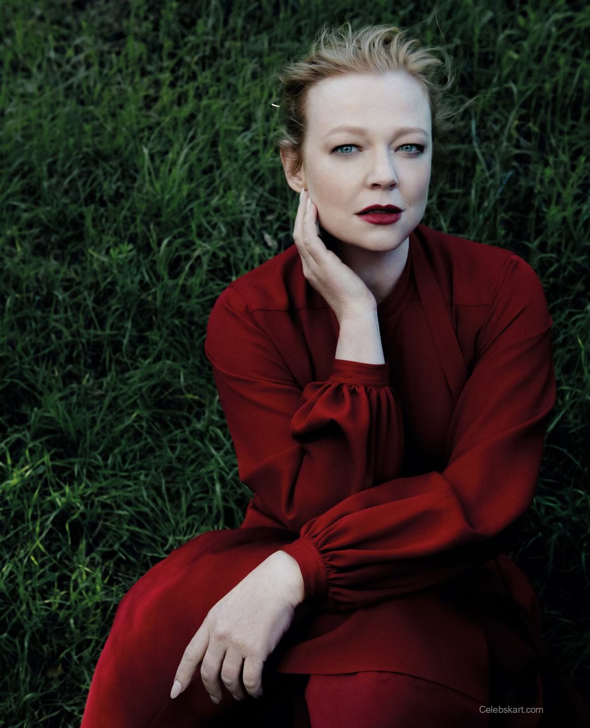 Sarah Snook Vogue China Feature, February 2026 14