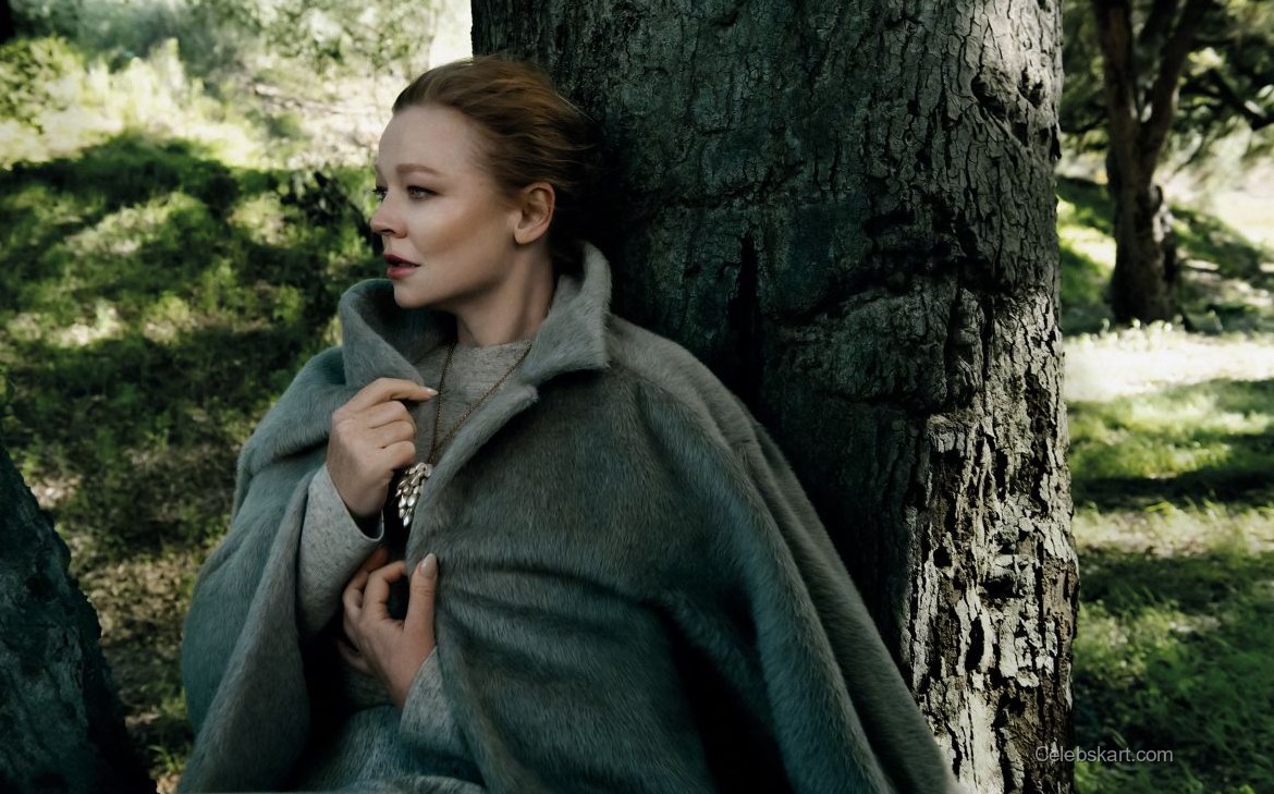 Sarah Snook Vogue China Feature, February 2026 5