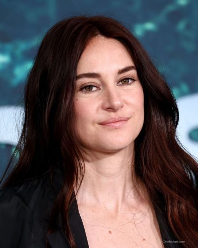 Shailene Woodley showcases stylish look