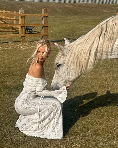 Victoria Turner showcases stylish look