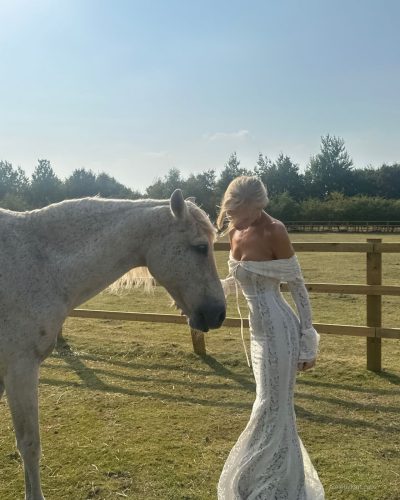 Victoria Turner stuns in stylish look at Instagram post 2026