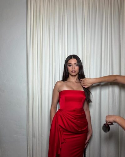 Amber Midthunder showcases stylish look