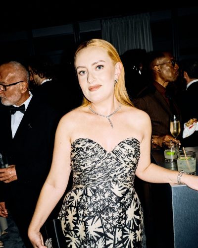 Amelia Dimoldenberg turns heads in stylish look