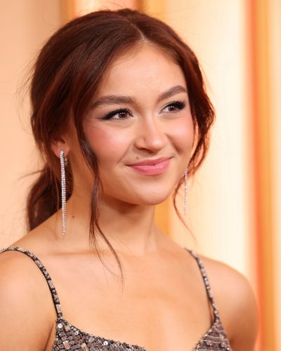 Anna Cathcart showcases stylish look