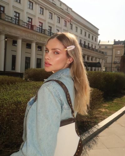 Anna Maria Olbrycht in trendy light blue denim and chic footwear