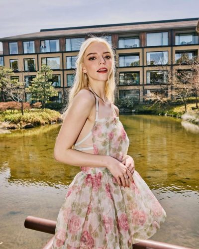 Anya Taylor-joy Shines At Super Mario Galaxy 2023 3