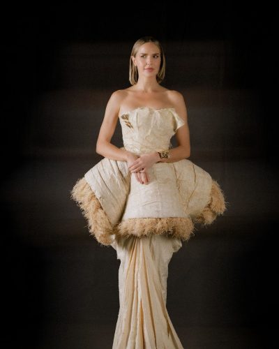 Arielle Kebbel looks stunning in stylish look