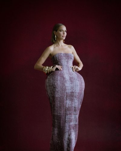 Arielle Kebbel turns heads in stylish look