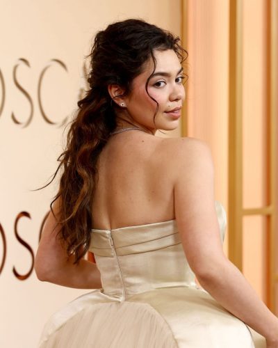 Auli’i Cravalho showcases stylish look