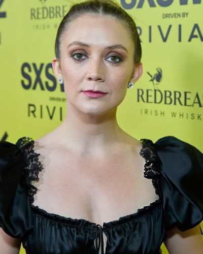 Billie Lourd looks stunning in stylish look