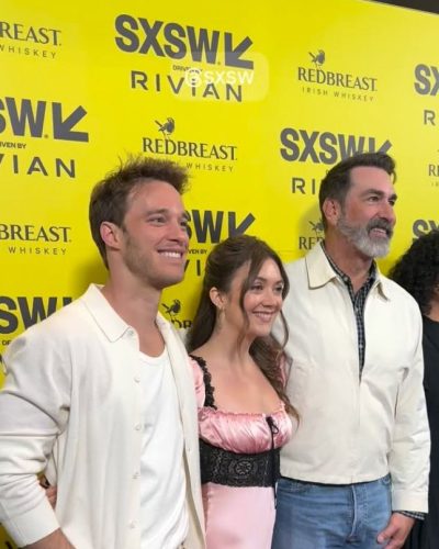 Billie Lourd stuns in stylish look at premiere 2026