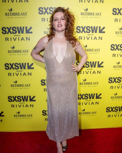 Britain Seibert stuns in stylish look at premiere 2026