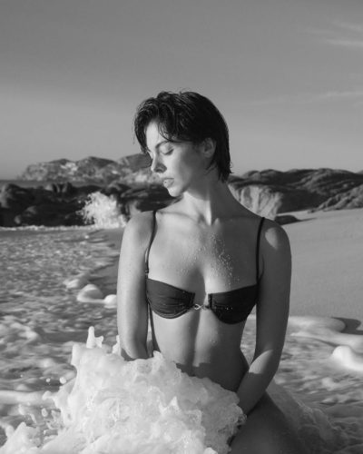 Carmella Rose stuns in stylish look at Instagram post 2026