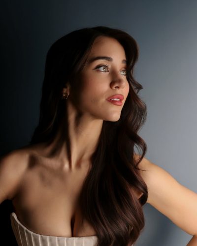 Caylee Cowan stuns in stylish look at appearance 2026