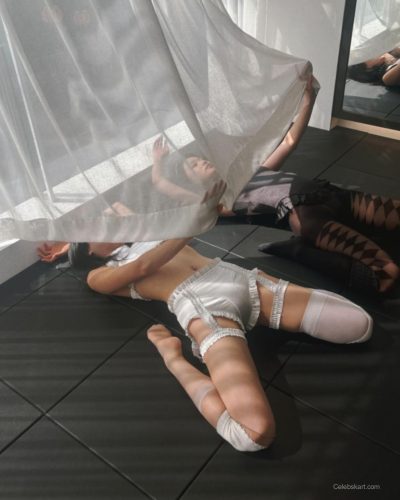 Cece Zhen showcases stylish look