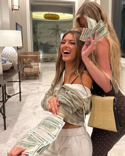 Coco Quinn showcases stylish look