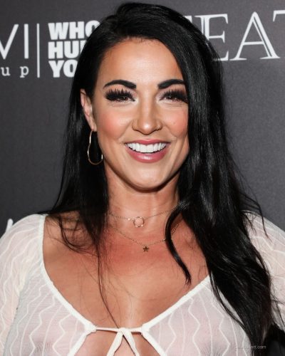 Courtney Tillia stuns in stylish look at appearance 2024