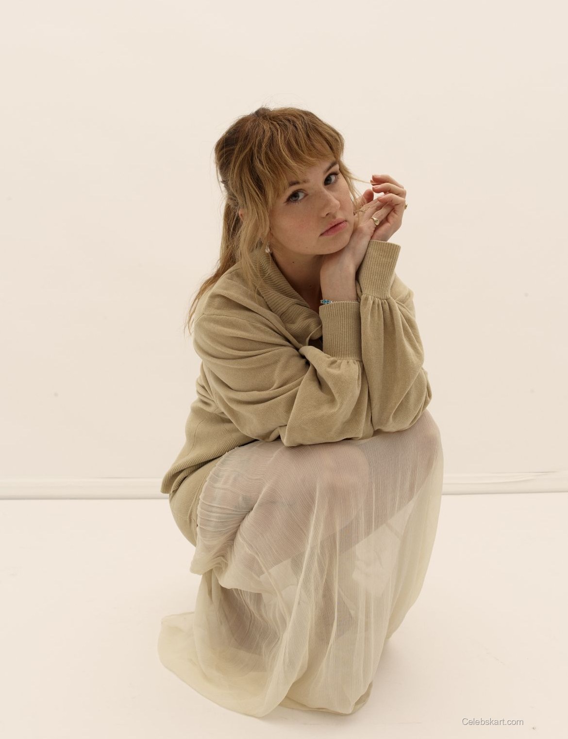 Dakota Fanning, Debby Ryan Shine At Sxsw Deadline Studio, March 2026 15