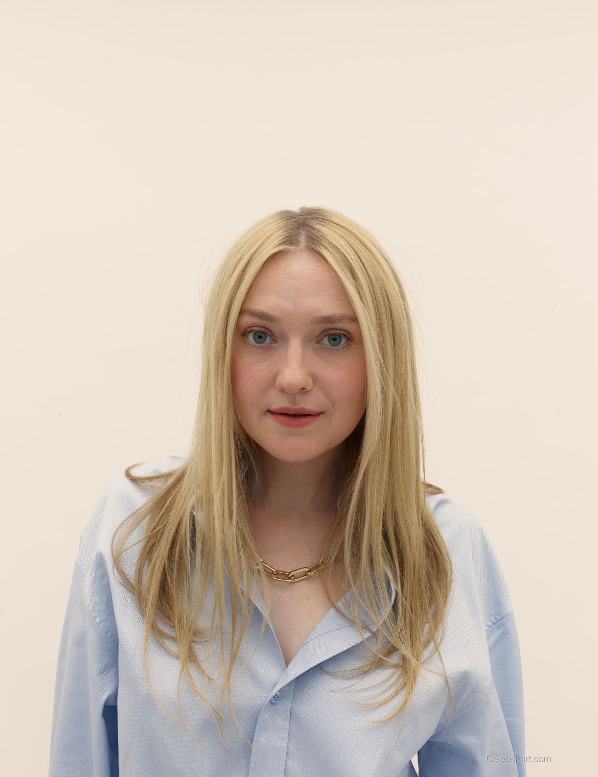 Dakota Fanning, Debby Ryan Shine At Sxsw Deadline Studio, March 2026 16