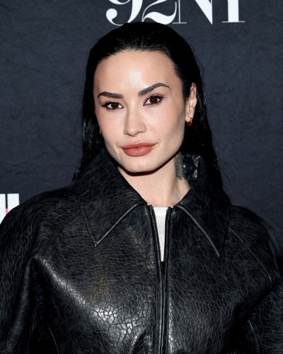 Demi Lovato turns heads in stylish look