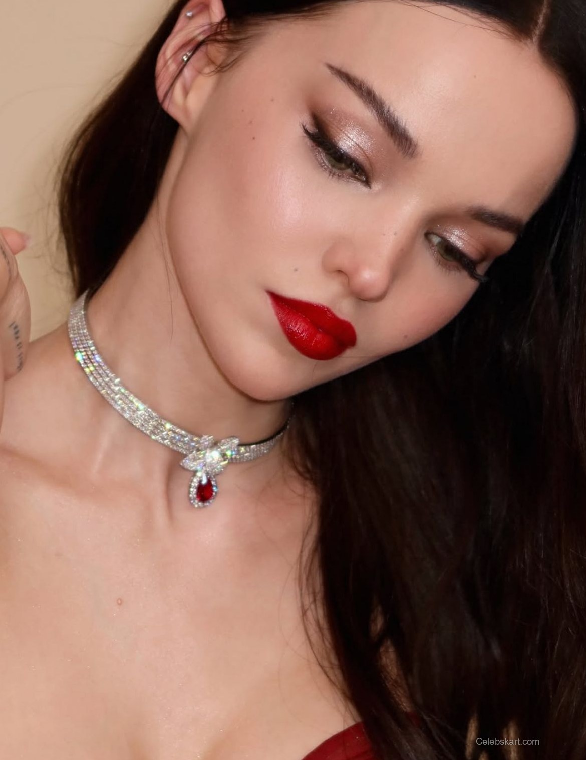 Dove Cameron Vanity Fair Oscar Portraits, 2026 4