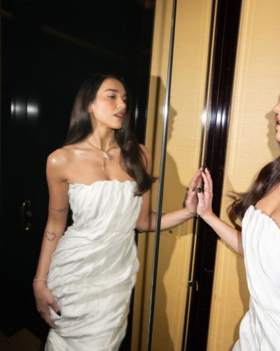 Dua Lipa turns heads in photoshoot look