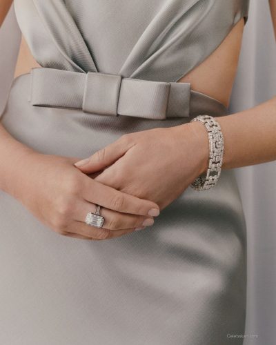 Felicity Jones looks stunning in stylish look